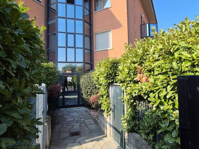 Appartamento con 6 locali in vendita in Via Giovanni e Francesca Falcone, Centro, Avigliana