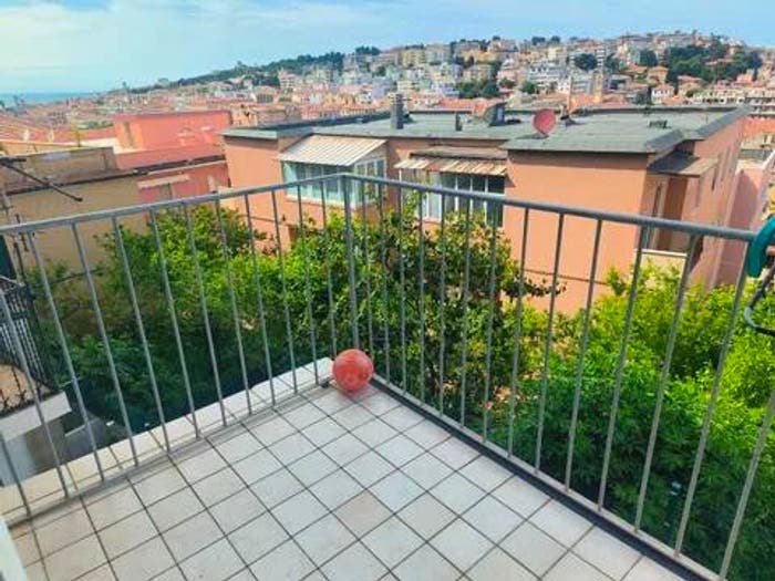 Appartamento trilocale in vendita in Via Podgora, Adriatico, Ancona