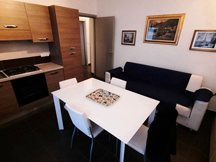 Appartamento trilocale in vendita in Borghetto Santo Spirito
