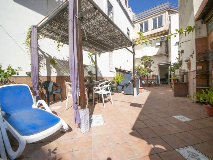 Appartamento quadrilocale in vendita in Vico d'Afflitto, Quartieri Spagnoli, Napoli