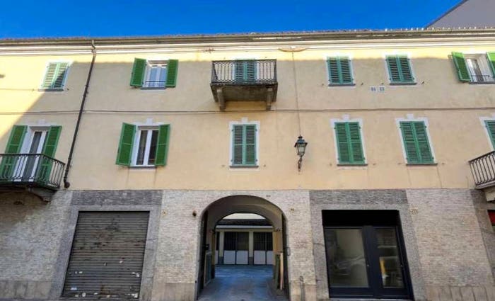 Appartamento bilocale in vendita in Via Vittorio Emanuele II, Centro, Bra