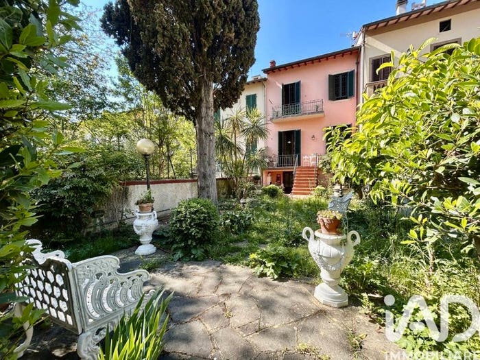 Casa con 6 locali in vendita in Via Galliano, Porta al Prato San Jacopino, Firenze