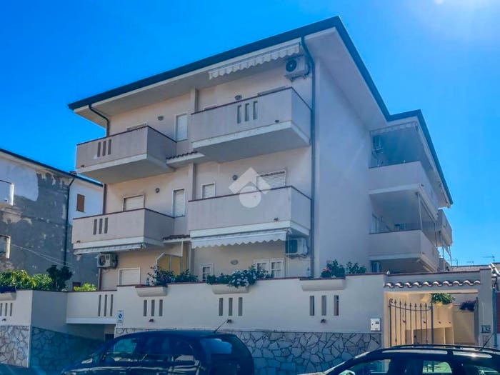 Appartamento trilocale in vendita in Via Palermo, Tonnarella, Furnari