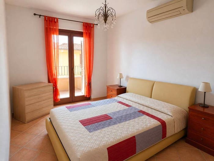 Appartamento trilocale in vendita in Via La Galatea, Centro, Palau