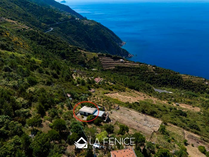Casa quadrilocale in vendita in Strada Provinciale delle Cinque Terre, Riomaggiore