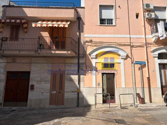 Appartamento trilocale in vendita in Via Gorizia, Centro Storico, Brindisi