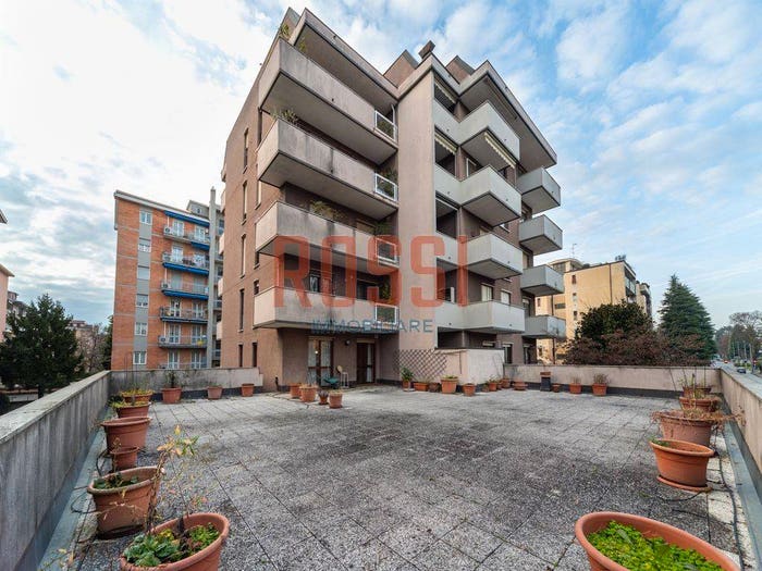 Appartamento trilocale in vendita in VIA GOLDONI, San Giuseppe, Monza