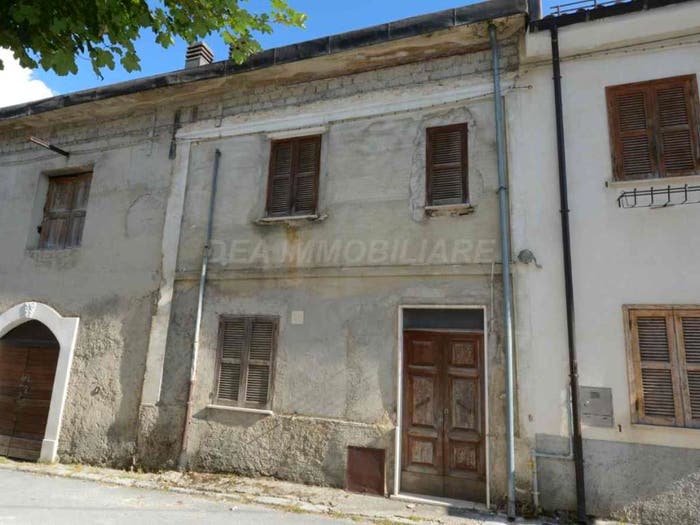 Casa quadrilocale in vendita in Via Giovanni Milanetti, Rovere, Rocca di Mezzo