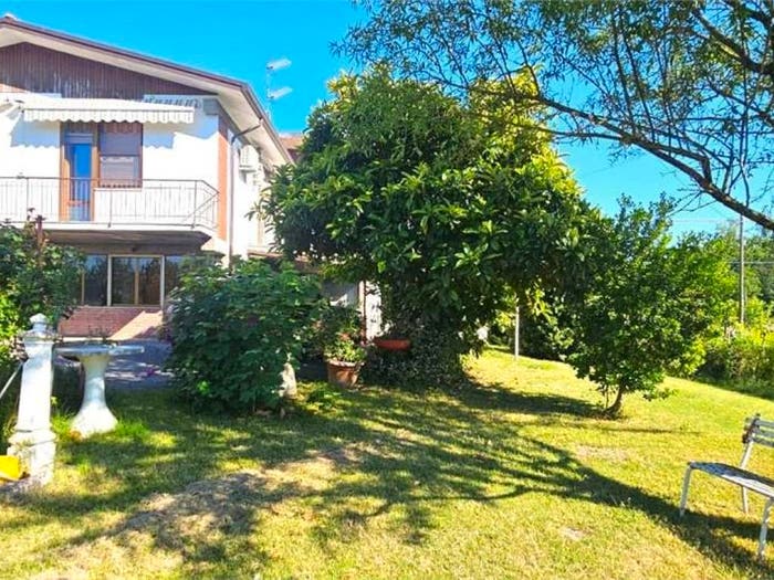 Casa con 5 locali in vendita in Via Mazzini Giuseppe, Centro, Predappio