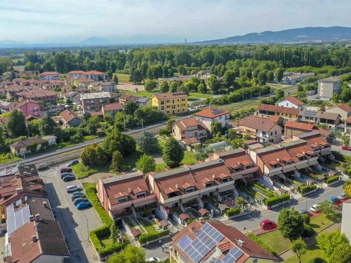 Casa quadrilocale in vendita in VIA LUNGA, Villastellone