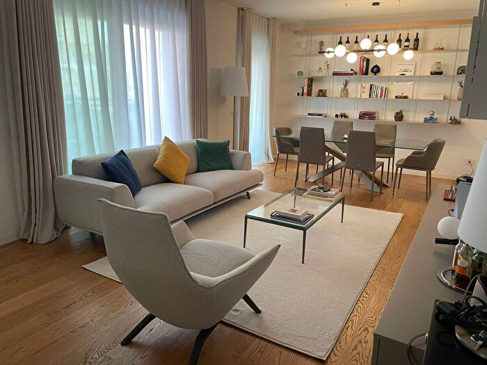 Appartamento trilocale in vendita in Via Lattanzio, Balduina, Roma