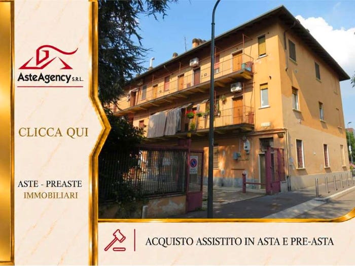 Appartamento trilocale in vendita in Via Fratelli Rizzardi, Trenno, Milano