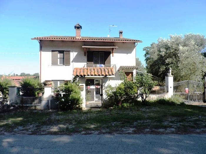 Casa quadrilocale in vendita in Località Mecucciami, Pucciarelli, Castiglione del Lago