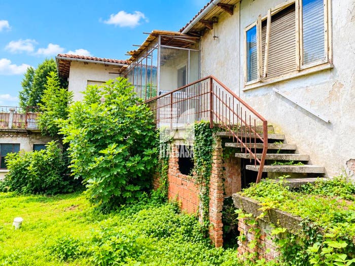 Casa con 6 locali in vendita in Vicolo Gallina, Centro, Mantova