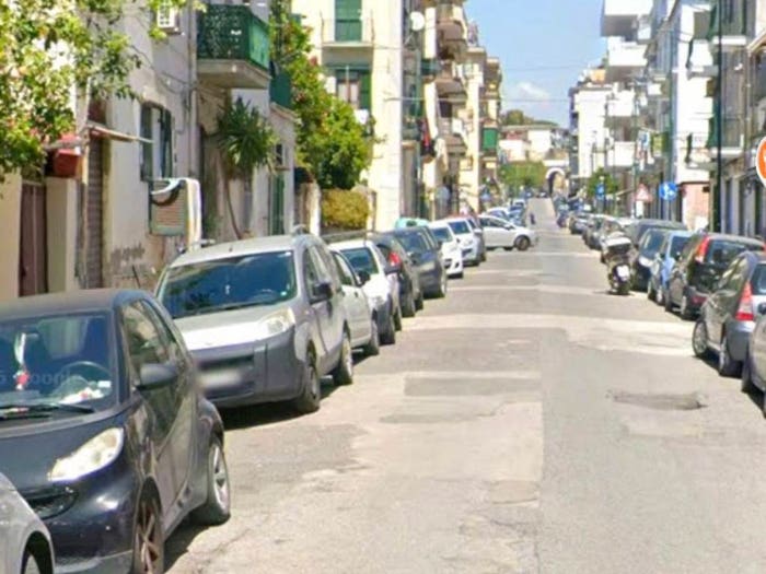 Appartamento trilocale in vendita in Via di Niso, Bagnoli, Napoli
