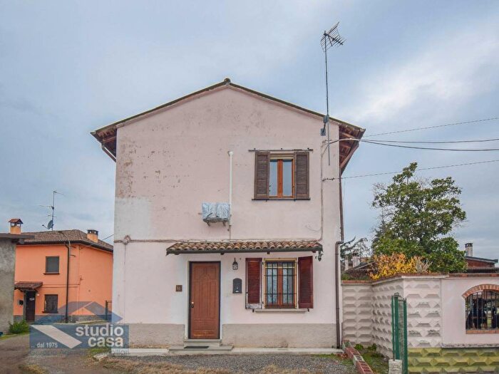 Casa bilocale in vendita in Via Costa, Ospedaletto Lodigiano