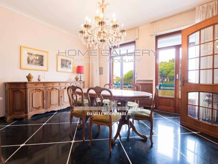 Appartamento con 5 locali in vendita in Via Luigi Arnaldo Vassallo, Albaro, Genova