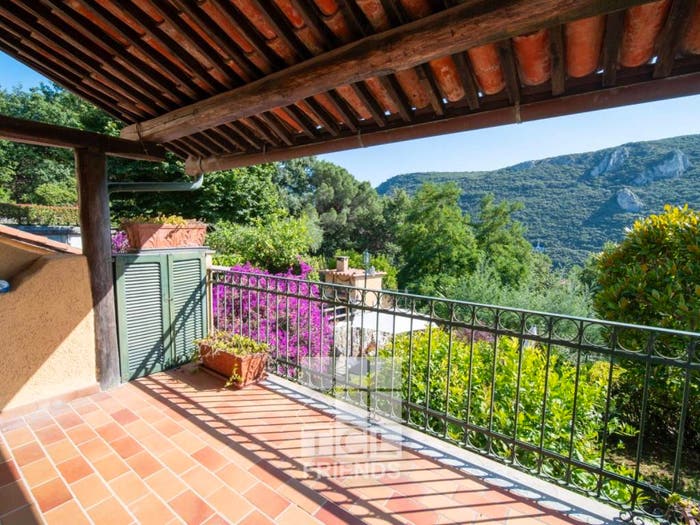 Appartamento con 5 locali in vendita in Via della Pineta, Centro, Finale Ligure