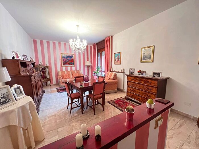Appartamento quadrilocale in vendita in Via Eridano, Cremona