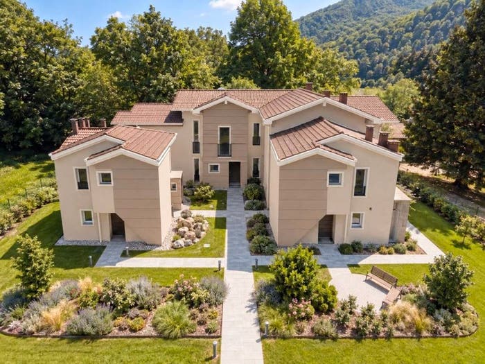 Casa bilocale in vendita in Via Alessandro Volta, Lanzo D'Intelvi, Alta Valle Intelvi
