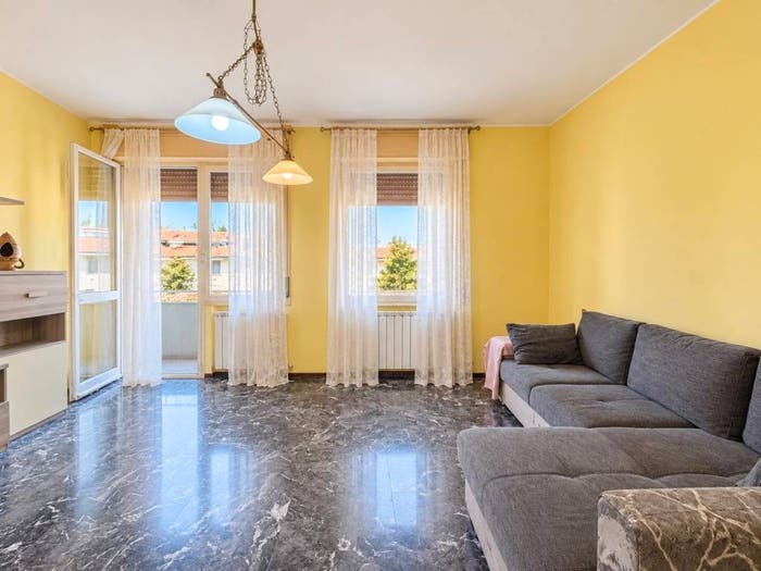 Appartamento con 6 locali in vendita in Via Alcide De Gasperi, Cento Paese, Cento