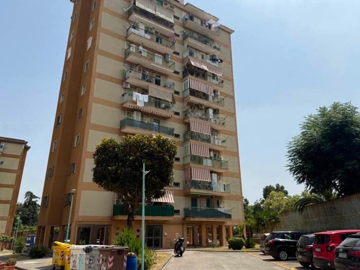 Appartamento quadrilocale in vendita in Viale della Resistenza, Scampia, Napoli