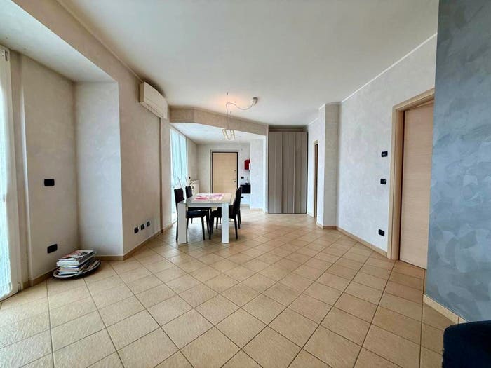 Appartamento con 5 locali in vendita in Via De Negri, Pista, Alessandria