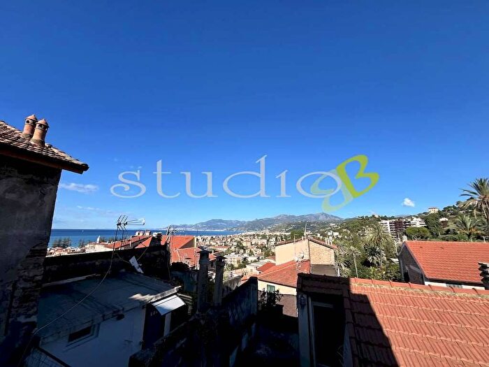 Appartamento bilocale in vendita in Bordighera Alta snc, Centro Storico Sant'Ampelio, Bordighera