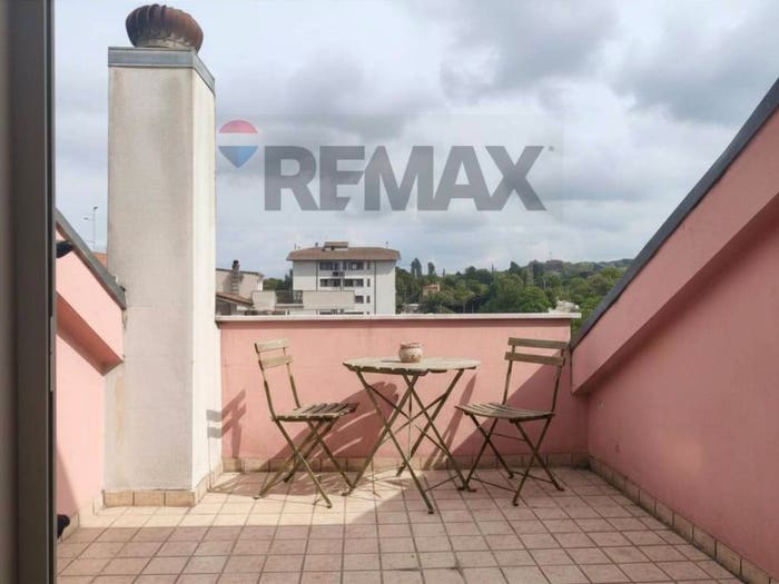 Casa quadrilocale in vendita in viale dell'unità d'italia, Chieti Scalo, Chieti
