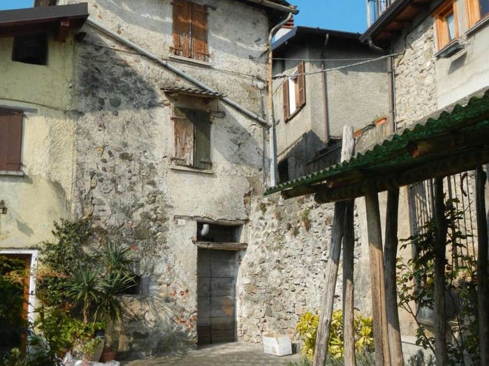 Casa con 6 locali in vendita in Marcheno