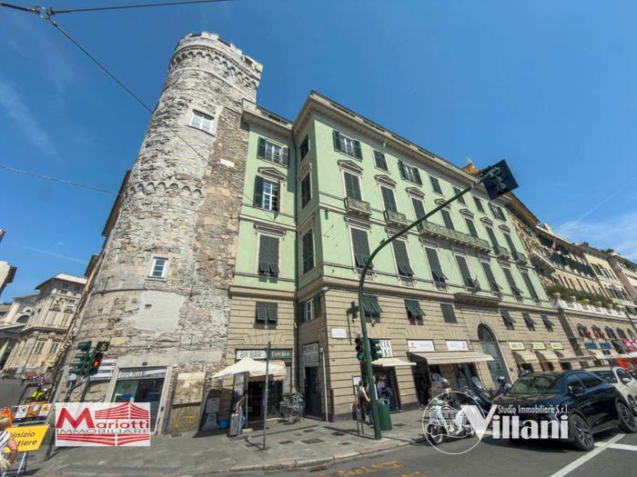 Appartamento quadrilocale in vendita in Via Antonio Gramsci, Prè, Genova