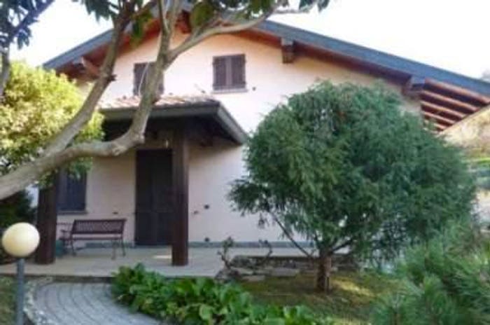 Casa quadrilocale in vendita in Frazione Cà Nova, Valgreghentino