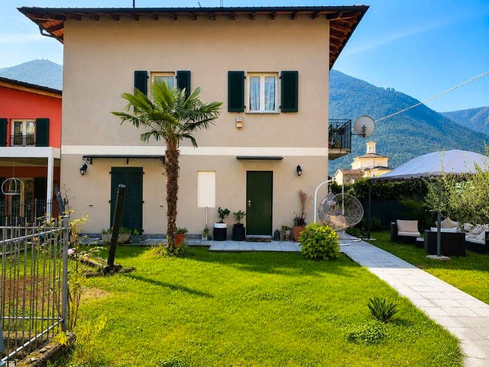 Casa quadrilocale in vendita in Via Ceresio, Centro, Porlezza