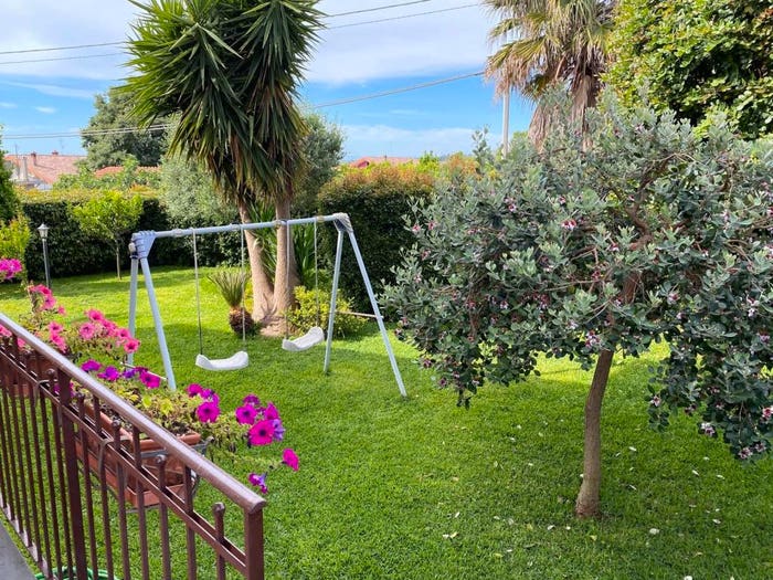 Casa con 6 locali in vendita in Piazza Lavinaio, Lavinaio Monterosso, Aci Sant'Antonio