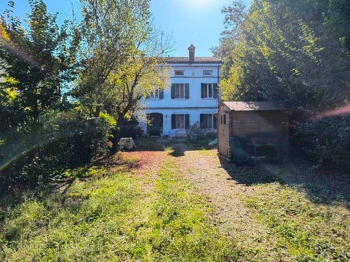 Casa con 6 locali in vendita in Centro, Nonantola