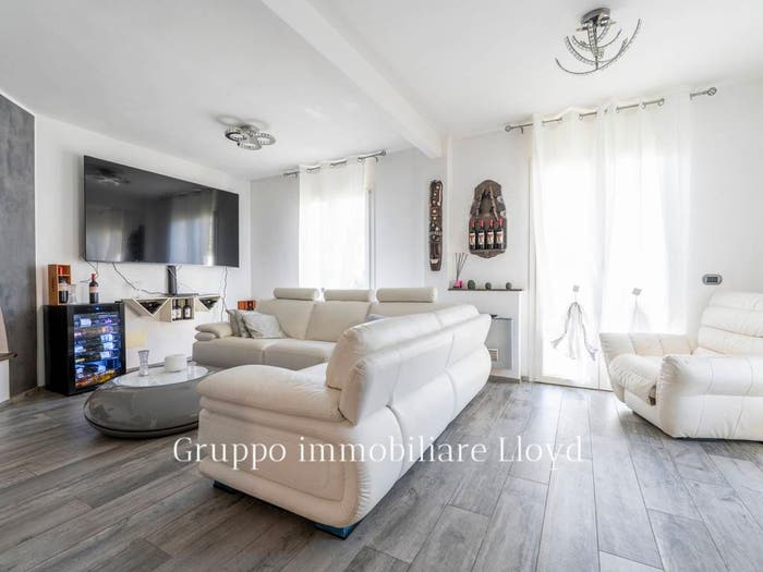 Casa con 6 locali in vendita in Via Silvio Bicchi, Ardenza, Livorno