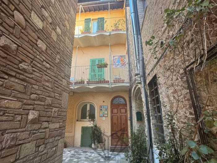 Casa con 6 locali in vendita in Via Patrono d'Italia, Santa Maria degli Angeli, Assisi