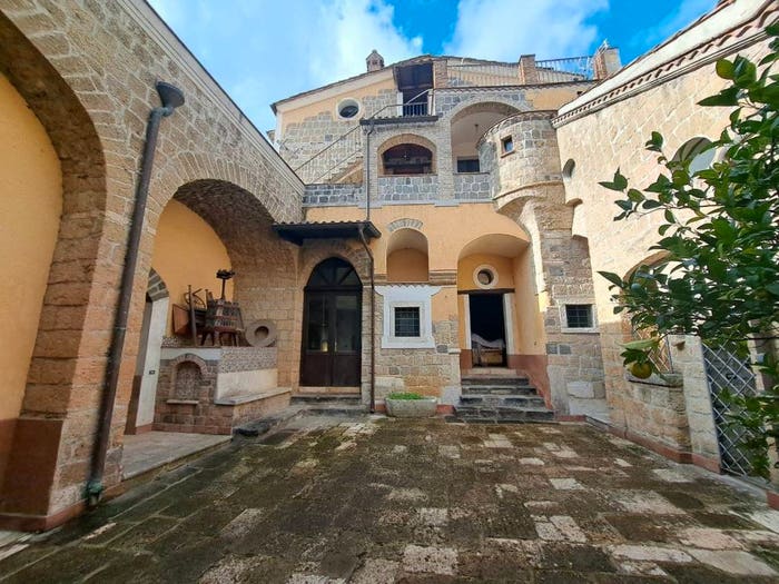 Casa con 6 locali in vendita in Via San Rocco, Centro, Durazzano