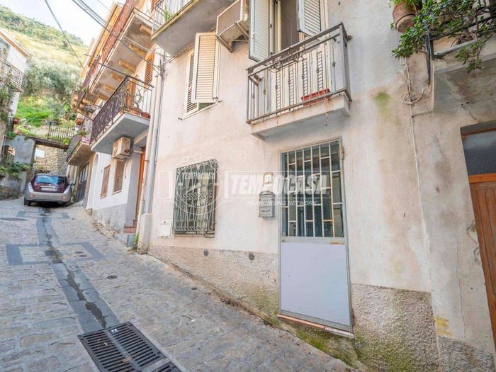 Casa trilocale in vendita in Strada Provinciale, Giampilieri, Messina