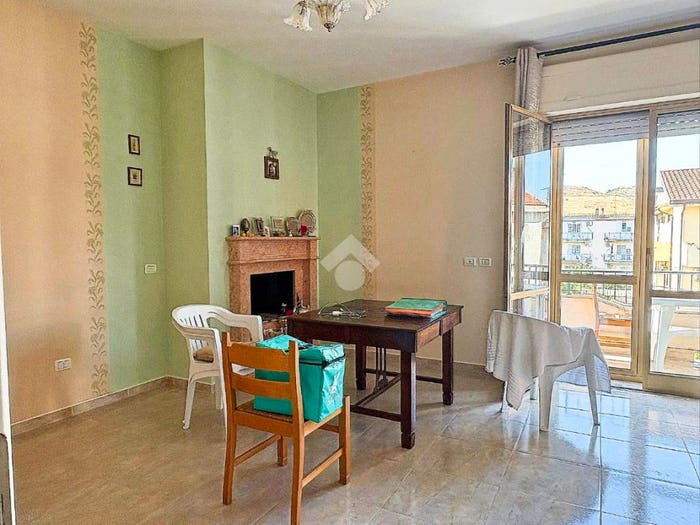 Appartamento quadrilocale in vendita in Via Catanzaro, Cropani Marina, Cropani