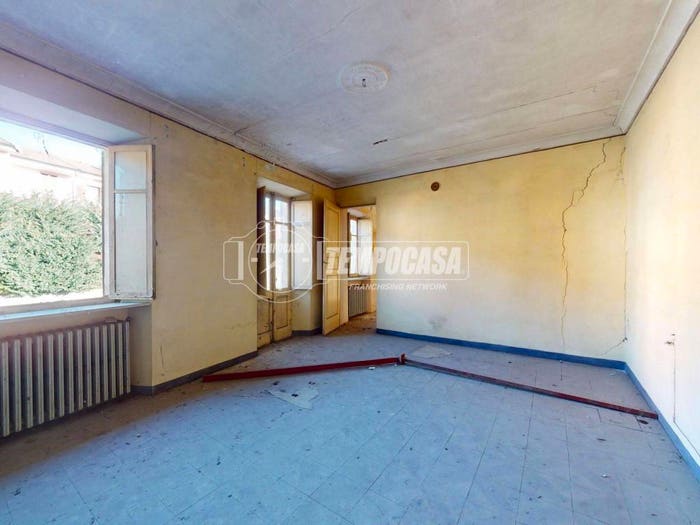 Casa con 6 locali in vendita in Via Alba Cortemilia, Ricca, Diano d'Alba