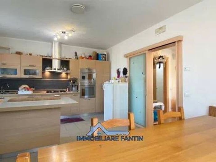 Casa con 6 locali in vendita in Via Mantegna SNC, Preganziol