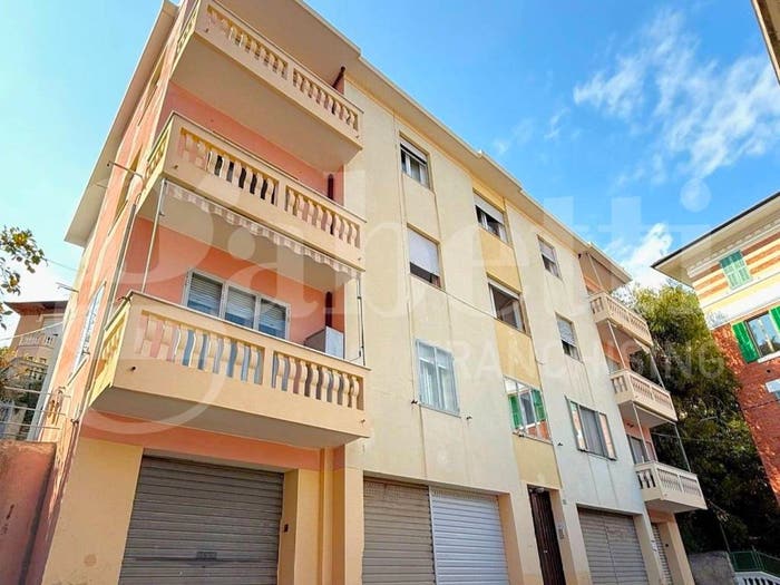 Appartamento con 5 locali in vendita in Viale Giacomo Matteotti snc, Porto Maurizio, Imperia