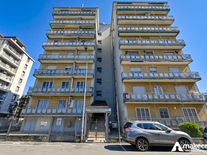 Appartamento trilocale in vendita in Via Dei Platani, Melegnano