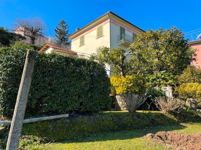 Casa con 6 locali in vendita in Via Maestà, Ameglia
