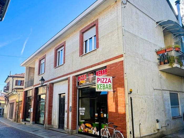 Casa con 6 locali in vendita in Via Guglielmo Marconi, Centro Storico, Chieri