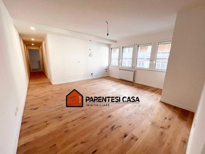 Appartamento quadrilocale in vendita in Via Arnolfo, Beccaria Colombo, Firenze