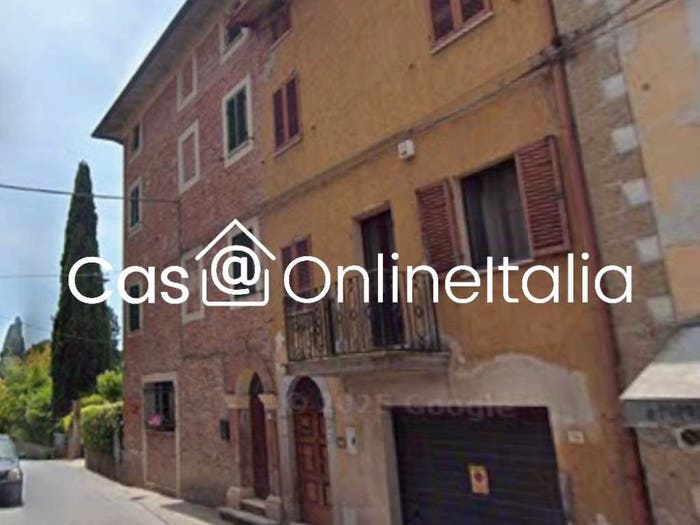Appartamento con 6 locali in vendita in Via Tenente Colonnello Fioretti n Castiglione del Lago Perugia, Centro, Castiglione del Lago