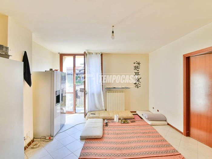 Appartamento bilocale in vendita in Via Clerici, Centro, Erba
