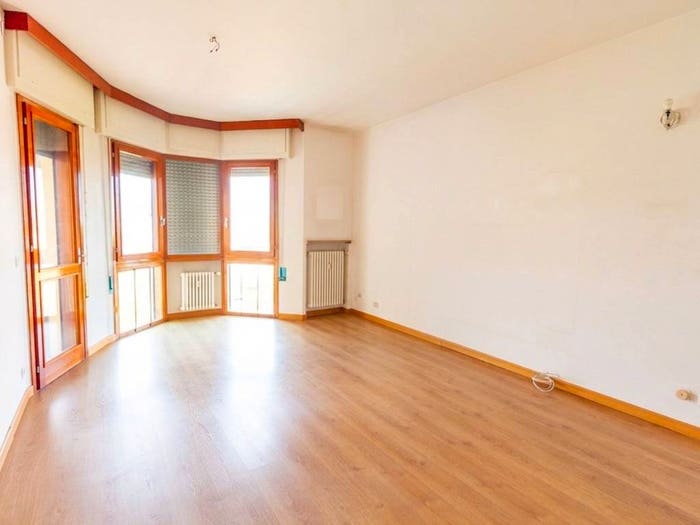 Appartamento con 5 locali in vendita in Via Felice Cavallotti, Centro, Conegliano